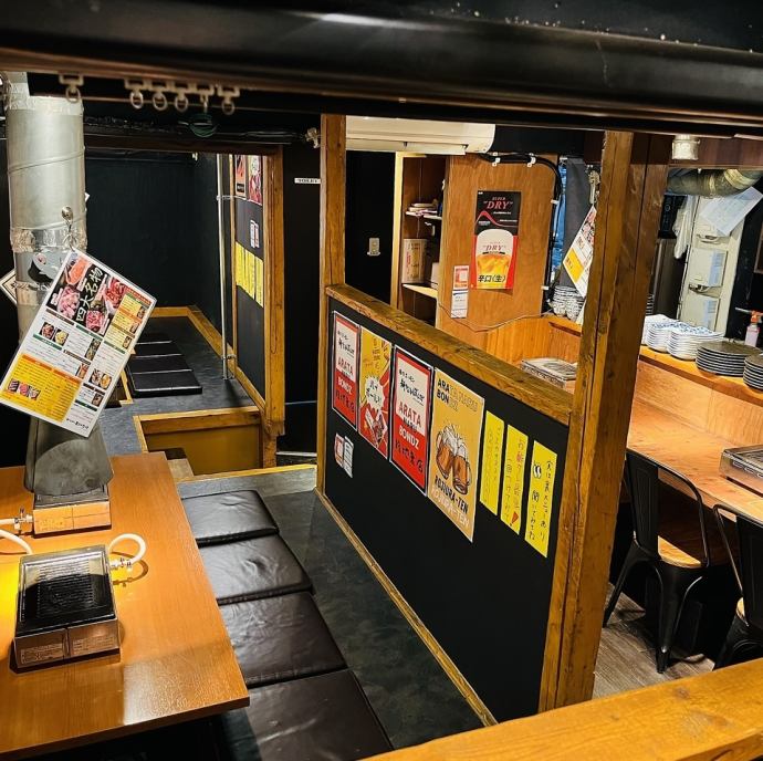 路地裏店 カウンター・小上がり席