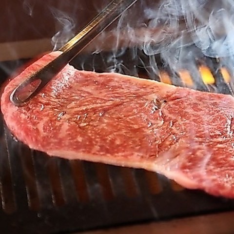 「絶品カルビ」— 王道にして最強の一枚